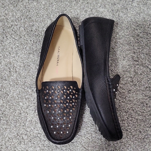 Isaac Mizrahi Black Loafers 8W - Picture 1 of 3